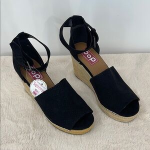 Pop Women's Black Wedge Sandals SIZE 9 M